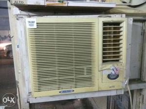Beige Voltas Window Type Air Conditioner 0.75TR