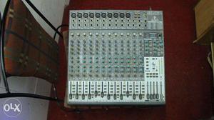 Berhinger  mixer with16 channel 4 subouts for