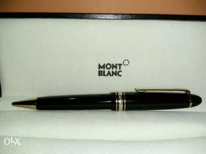 Black And Gold MontBlanc Fountain Pen