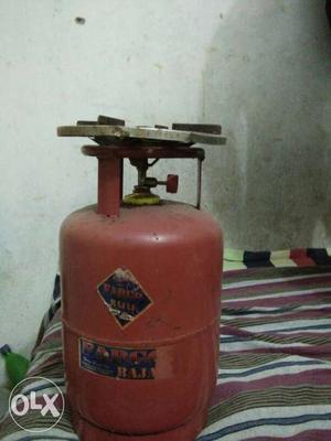 Cylinder is in good condition only 4 months used