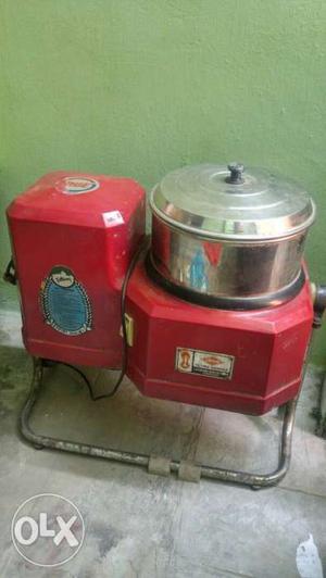 Grinder in good working condition