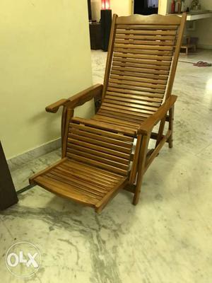 Hardwood lounge chair. sit, relax or stretch