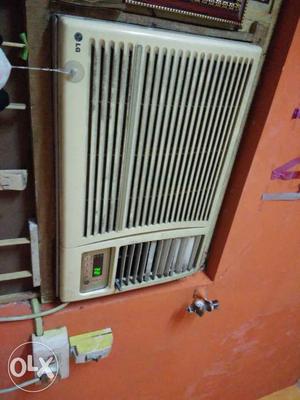LG 1ton window Air conditioner 