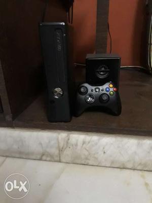 Microsoft xbox gb with 30+ games 2