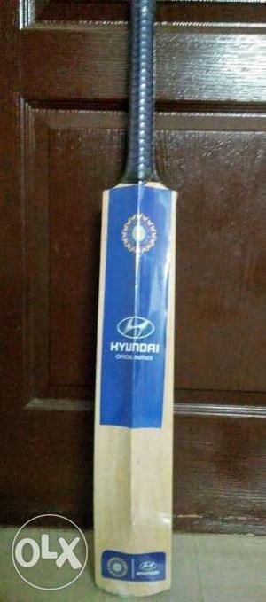 New Cricket bat and boll for sales