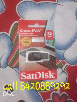 SanDisk pendrive 32 gb. Brand new and sill pack product.