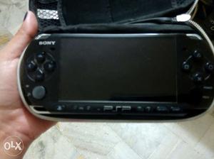 Sony psp 2 with nfs 2 gme cd