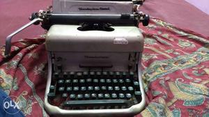 Typewriter Remington