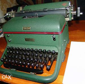 Typewriter halda