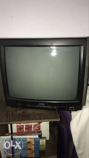 Urgent sale !! Akai CRT 21 inches TV with inbuilt speakers