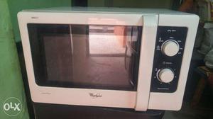 Whirlpool less used Micro Oven