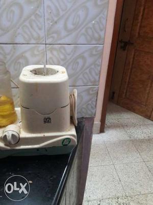 White mixer grinder for sale