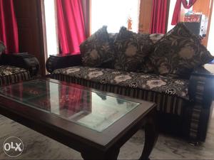 5 Seater Sofa set with table