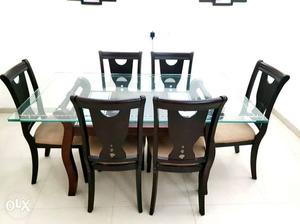 6 Seater Dining Table: Shiny Scratchless