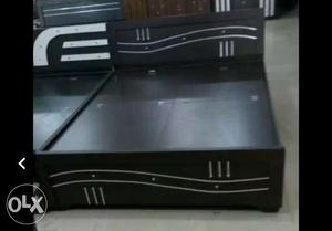 6*5 New Black Wooden Bed