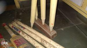 Cricket Set (4 new stumps, 3 old stumps, 1 stump
