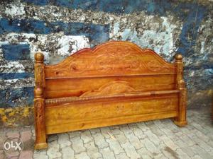 Details: Solid Wooden king and queen size cot for