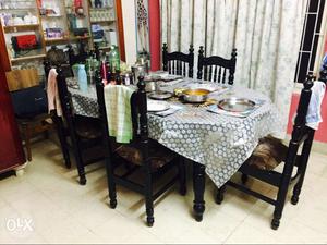 Dinning table 6 seater comfort