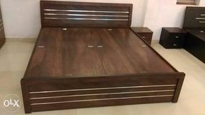 Double bed 6/5 brown colour