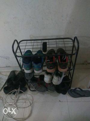 Four rack shoes stand in perfect condition.