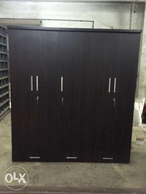 New 5 door wardrobe. delivery & fitting option available