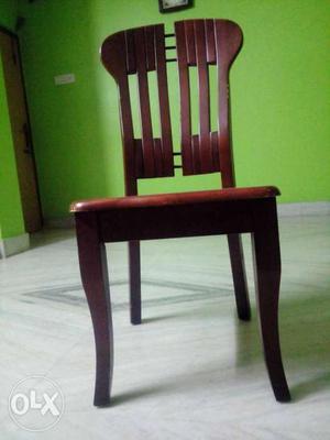 Set of 5 chair.each rs 750/