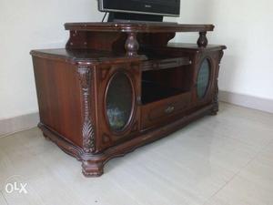 TV Stand in new condition pls refer pic. Bought