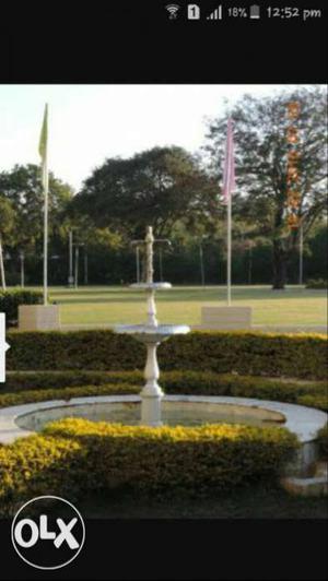 White Concrete Outdoor Fountain Screenshot