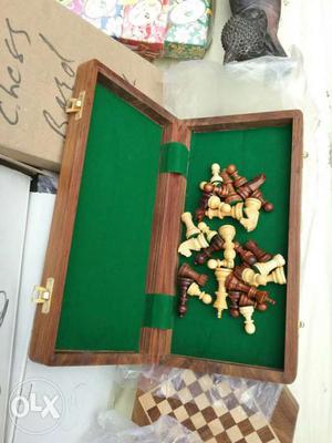 10inch magnetic wooden chessboard
