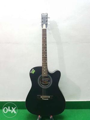 Givson Guitar Brand New Condition with Bag!
