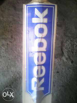 Reebok cricket bat in very good condition. I have