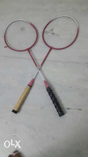 2 badminton racquets with cover
