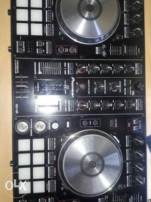 Black DJ Terminal Mixer