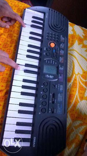 Casio keyboard for sale. In excellent condition
