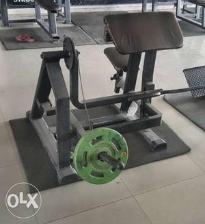 Commercial heavy weigh Preacher curl with capsule