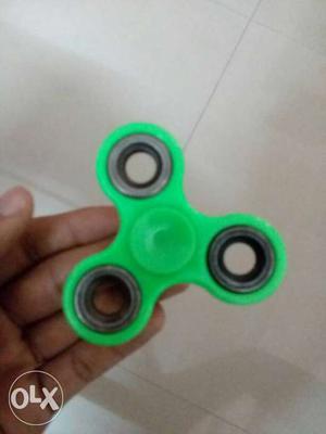 Green 3-blade Fidget Spinner