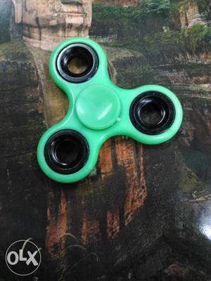 Green Three-bladed Fidget Spinner