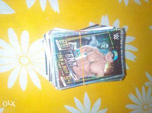 It contains 185 cards from slam attax Then.Now