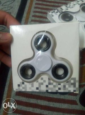 I've got 2 spinners so I want to sell one.