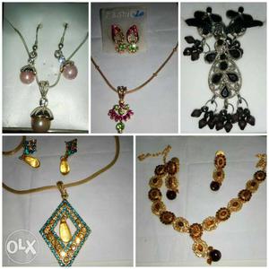Jewellery sets at different rates never used