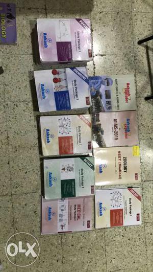 NEET Medical Entrance Exam Aakash Books Complete