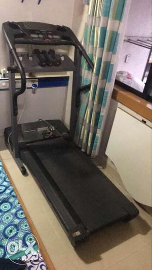 Pro-Form 3.0 automatic treadmil with 3kg and 5kg