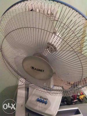 White Magnet Desk Fan\