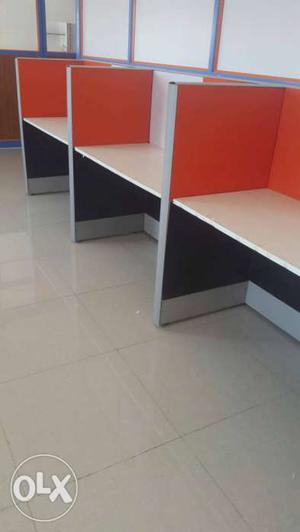 Workstations at low price available seater for 