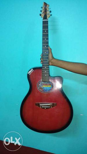 YEMAHA Acoustic guitar.8 months old..fully new