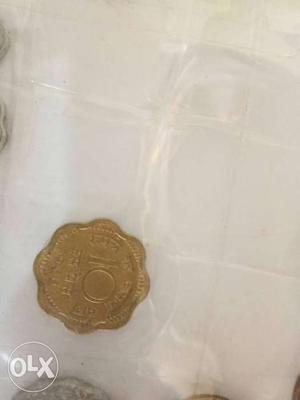 10 paisa old gold col coin only  urgent sale