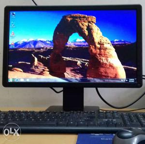 19" dell led monitor. excellent condition.