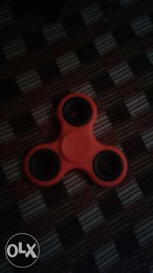 A bright premium hand spinner spins a longer time