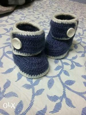 Baby's Blue-and-white Knitted Shoes