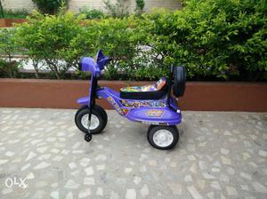 Children's play tricycle, in good condition and